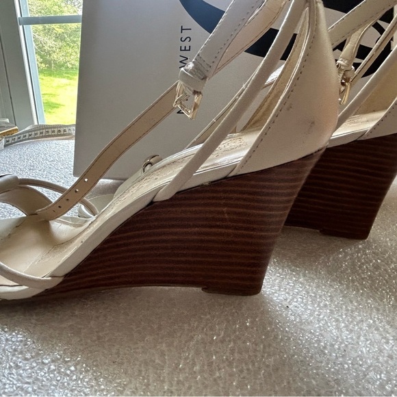 Nine West Cream Wedge Shoes with Elegant Design 7.5 - Picture 5 of 7